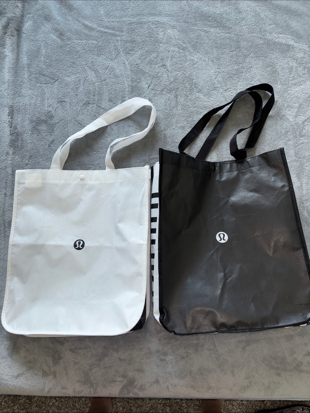 lululemon large shopping bag tote bundle